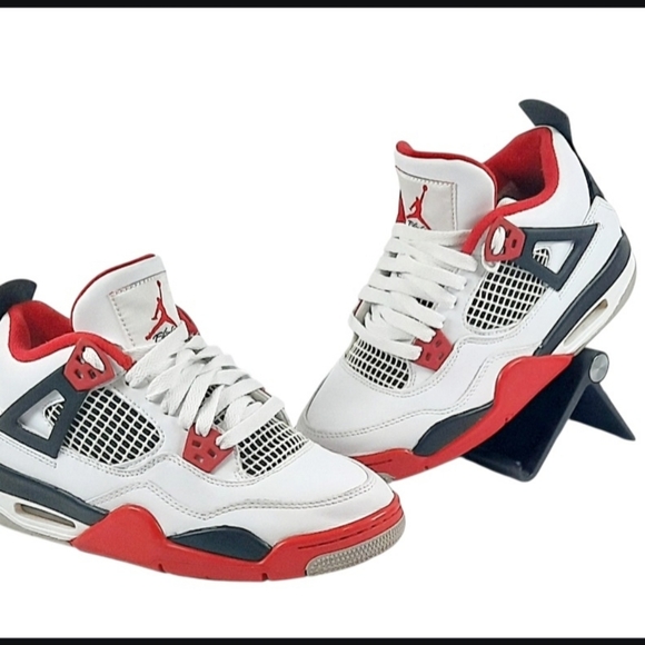 red jordan 4 womens